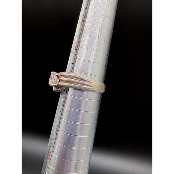 Chevron Sterling Ring Size Seven - 925 Sterling Silver w/ Glowing Yellow Stone - Picture 5 of 11